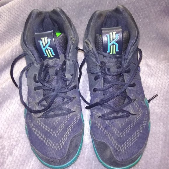 Kyrie Obsidian Sneakers from Nike. Men's size 9 - Picture 3 of 5